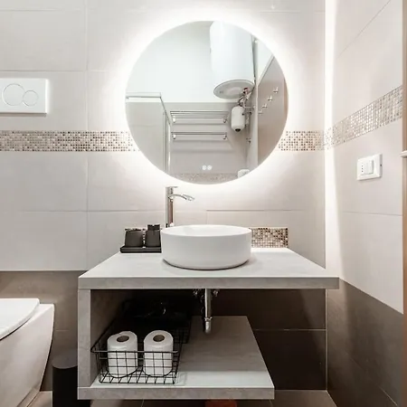 Centro Storico - Stazione A 500m Strategico Elegant Loft Διαμέρισμα *
