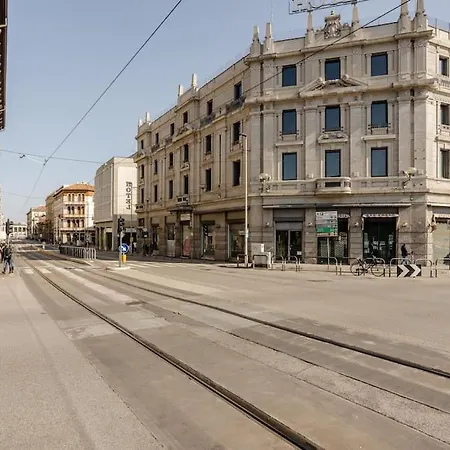 Centro Storico - Stazione A 500m Strategico Elegant Loft Apartment