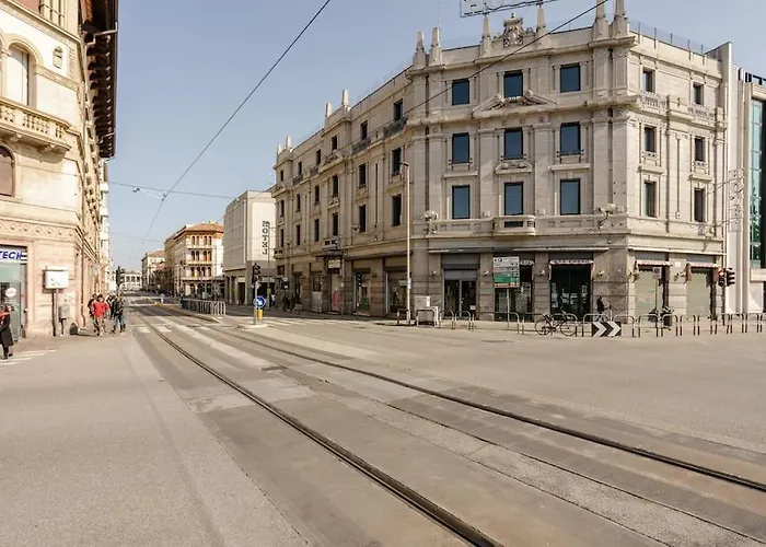 Centro Storico - Stazione A 500m Strategico Elegant Loft Apartament